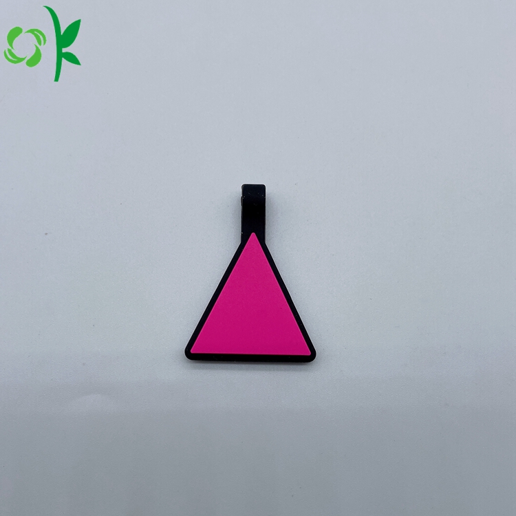 Spot Triangle Pet Silicone Label