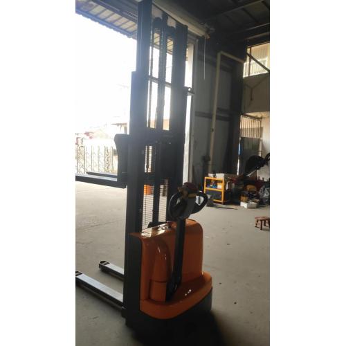 Semi-electric forklift lift truck