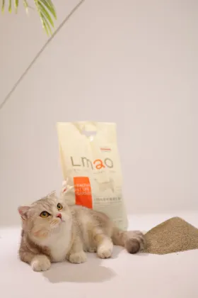 Mixed Size Strawberry Scented Deodorizing Colored Balls Of Bentonite Cat Litter