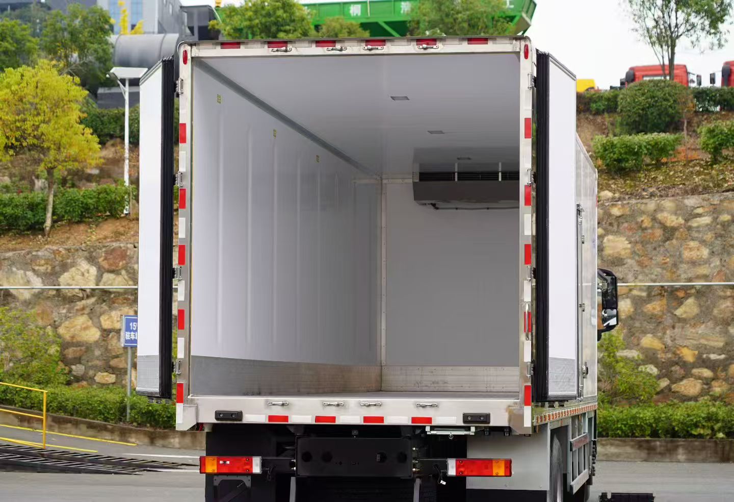 Chilled Transport Unit for Fresh Produce