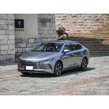 Chinese bëlleg Byd Fast Ueleg elektresch Hybrid Sedan Autosfaarf-Range Elektreschv