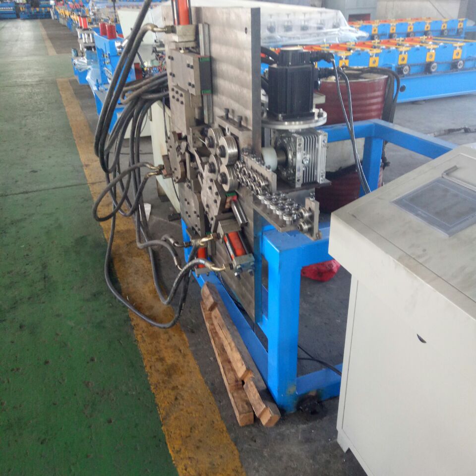 Downpipes cold roll forming machine