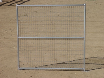 Galvanised chain link dog kennel panels