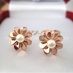 Women Stainless Steel Flower Design Earrimgs (SE070)