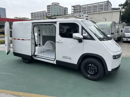 FOTON View i7 Electric Van 360km Electric Vehicle Cargo Transport