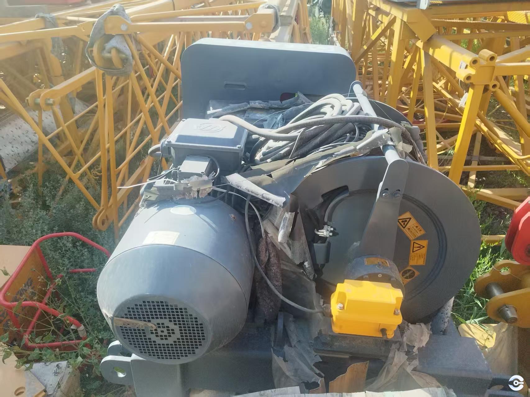 Used tower crane ready for export delivery