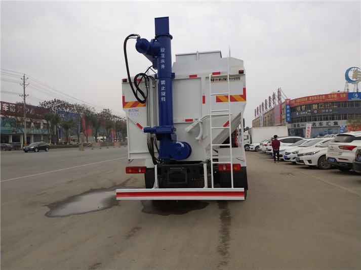 Reliable Feed Transport Truck with Extra Storage Compartment