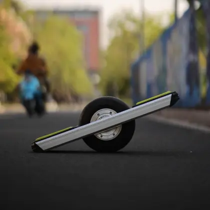700W electric one wheel skateboard