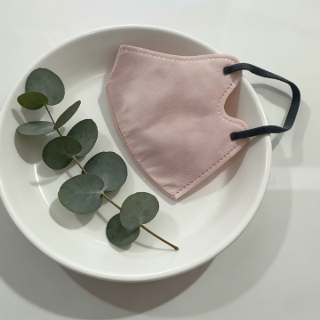 Máscara de 3 dobras para mulheres jovens da moda