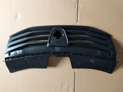 Grille Tengah Depan Cocok untuk Dacia Sandero 2008-2012 8200798524