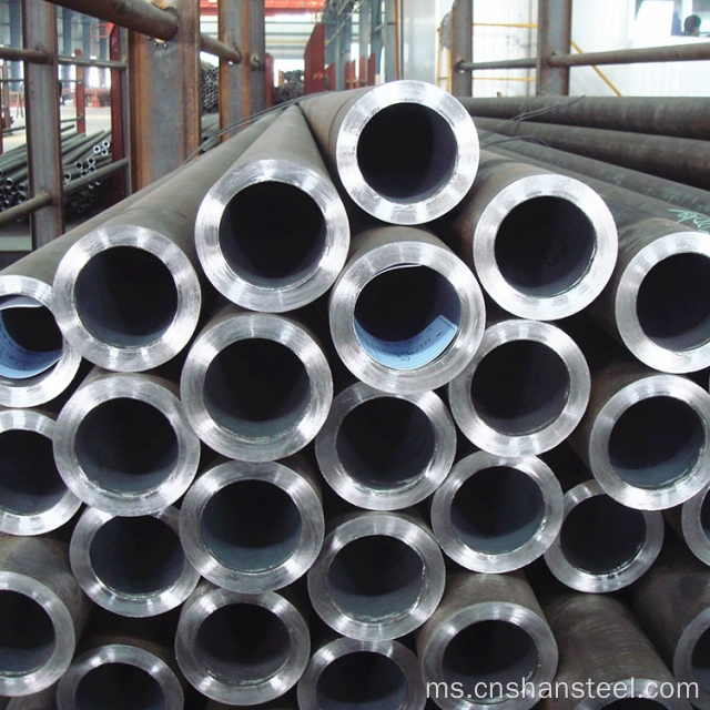 ASTM A335 P11 Alloy Pipa Keluli Lancar