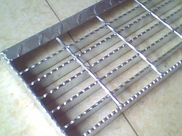 Steel Grating Stairway Treads