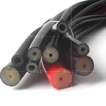Deep-sea spear gun uses Malaysian natural latex to make corrosion-resistant, strong elastic, and colorful latex tubes