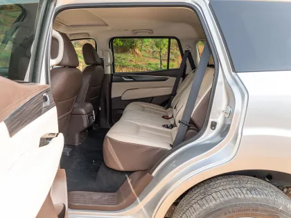 Dongfeng Nissan Paladin cost-effective comfortable mid-size SUV economical fuel vehicle with OTTC