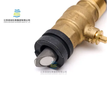 Insert type ultrasonic flowmeter digital