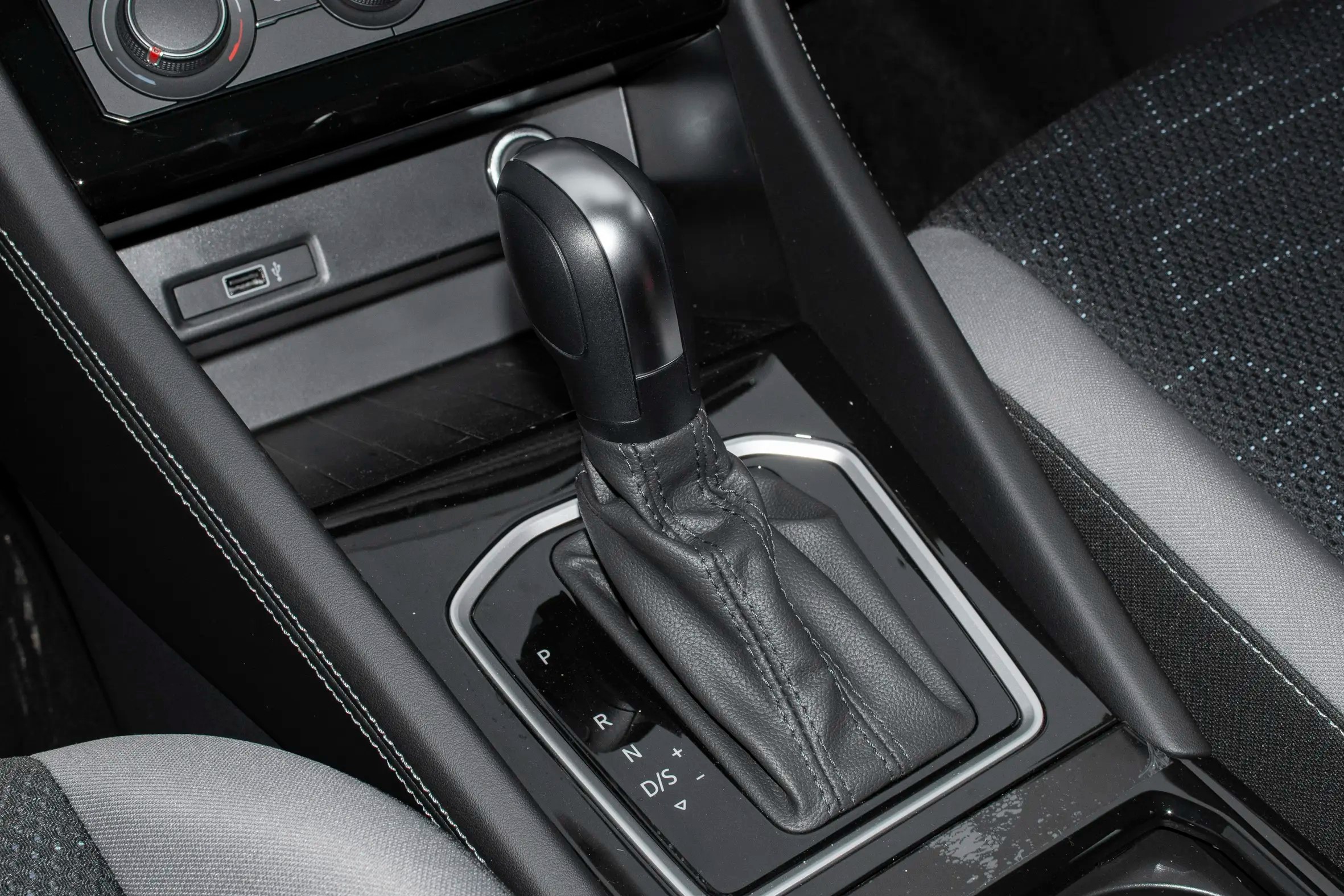 5-speed manual transmission