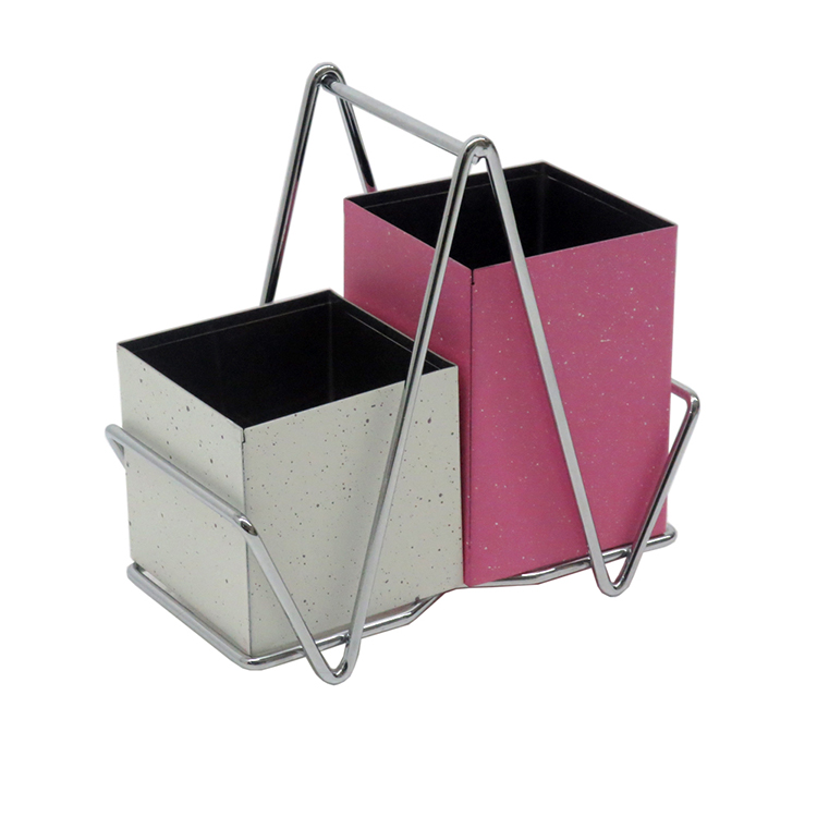 pink chopsticks holder