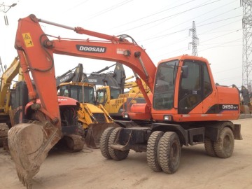 Used Doosan Dh150W-7 Wheel Excavator (DH150W-7)