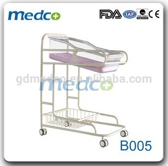 Hospital infant baby bassinet B005