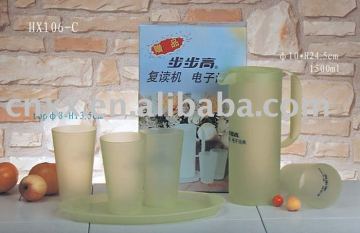1500ml plastic water pitcher + 4 cups+1tray