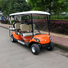 keluarga menggunakan mobil golf listrik untuk dijual