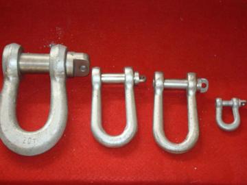 Bolt type anchor shackle