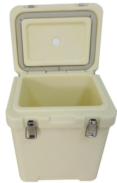 8L portable cooler & fishing cooler
