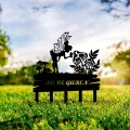 Czarna metalowa wtyczka ogrodowa z motywem kwiatowym