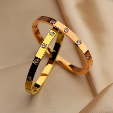 2024 Bracciale per donne in acciaio inossidabile in acciaio inossidabile in acciaio inossidabile in acciaio inossidabile per donne