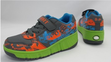Roller Shoes (XL7316)