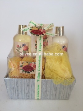 Wholesale Bath Gift Set In Basket Tulip Scent