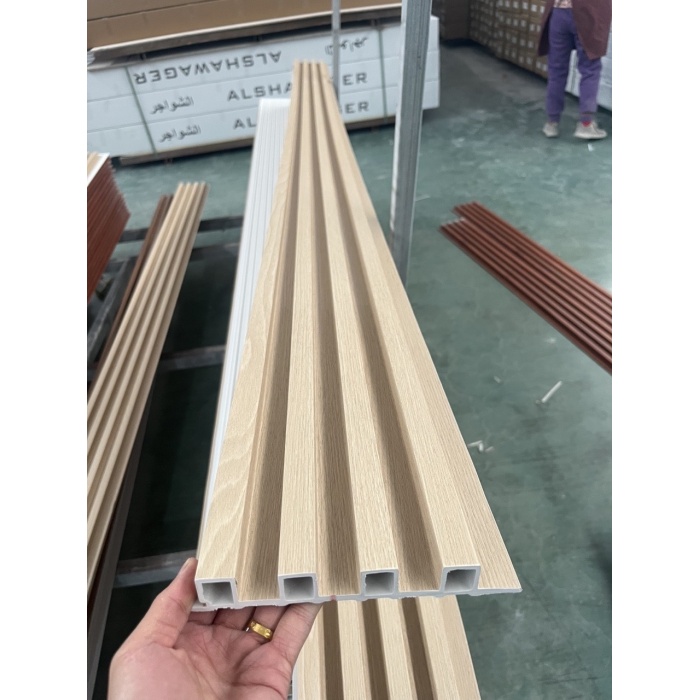 Bảng điều khiển tường WPC Fluting Tường giảm công nghệ Chứng nhận an toàn chữa cháy B1 Kháng ngọn lửa B1