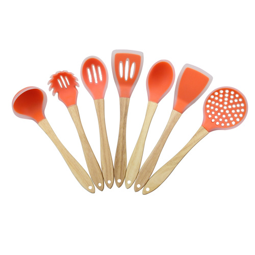 Jeu d&#39;outils de cuisson en silicone avec poignée en plastique