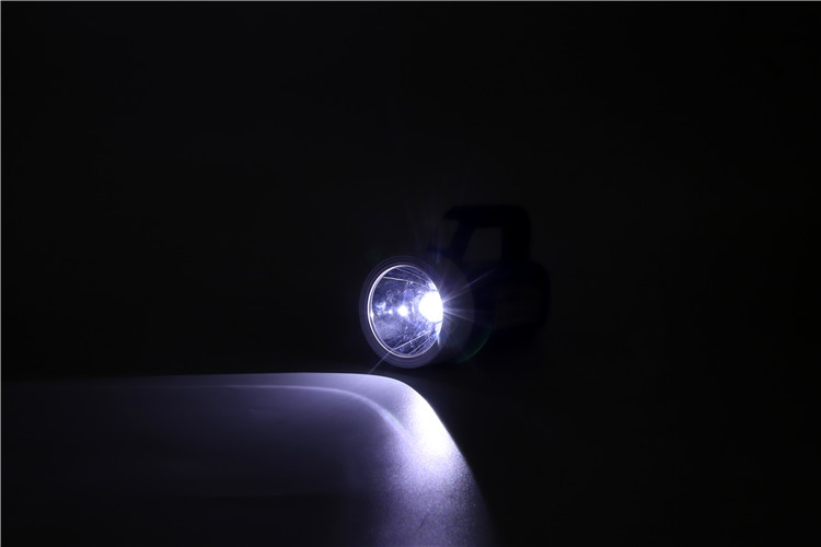 Factory Wholesale Outdoor Rechargeable Handle Lamp Portable LED Search Light