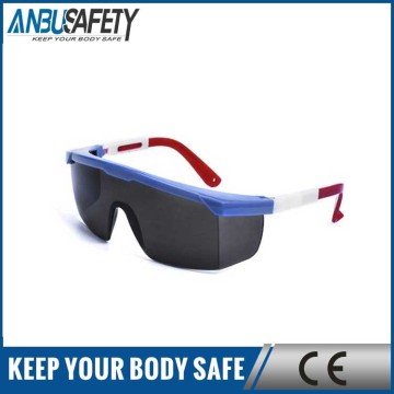 Black lens safety goggles for gas cutting