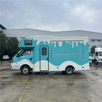 کامیون کیک ماهی سیار با غذاهای دریایی خوشمزه