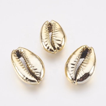Goldene Cowrie -Schalen elektroplattierte Muschelperlen (12 ~ 19 mm) von Pandahall: Einzigartige und schillernde Perlenzubehör