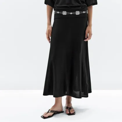 Women's slim fit and versatile knitted half skirt, small black skirt