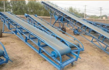 mobile belt conveyor for concrete