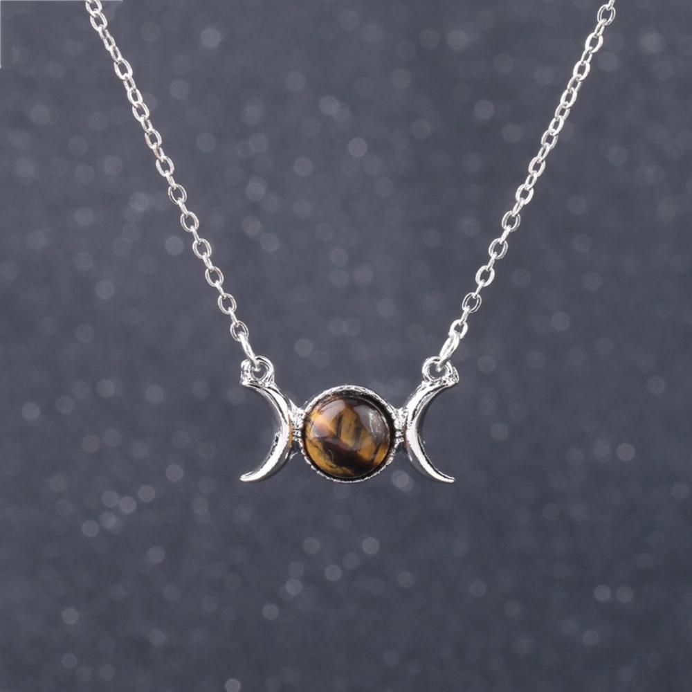 Collier avec pendentif en pierre solaire croissant de lune et pierres naturelles