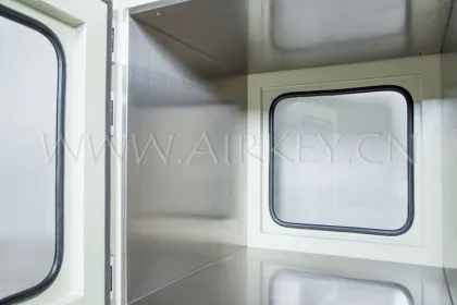 Clean room technology based dynamic pass box