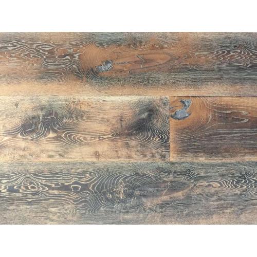 Plancher de bois brun rustique