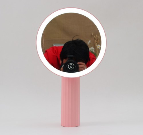 Make-up mirror