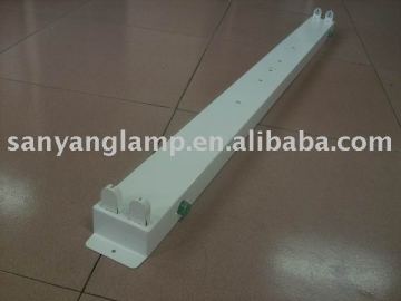 fluorescent lighting fitting