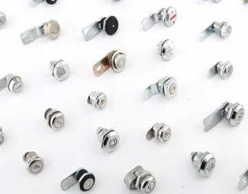 Turn the cabinet door lock with dustproof hands