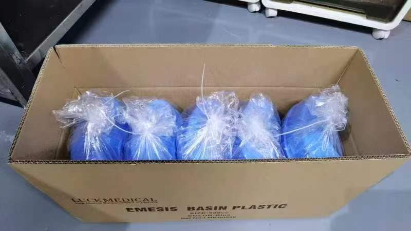 Böbrek şeklindeki plastik tepsi tek kullanım