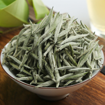 Nhãn riêng Fuding Yin Zhen White Tea