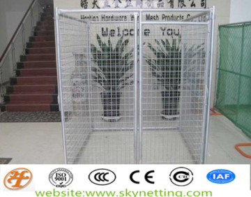 Portable outdoor dog kennel fencing