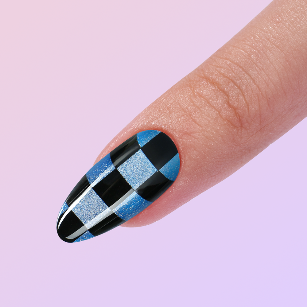 grid cat eye nails