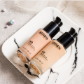 Fulltäckande Organic Facial Liquid Makeup Foundation